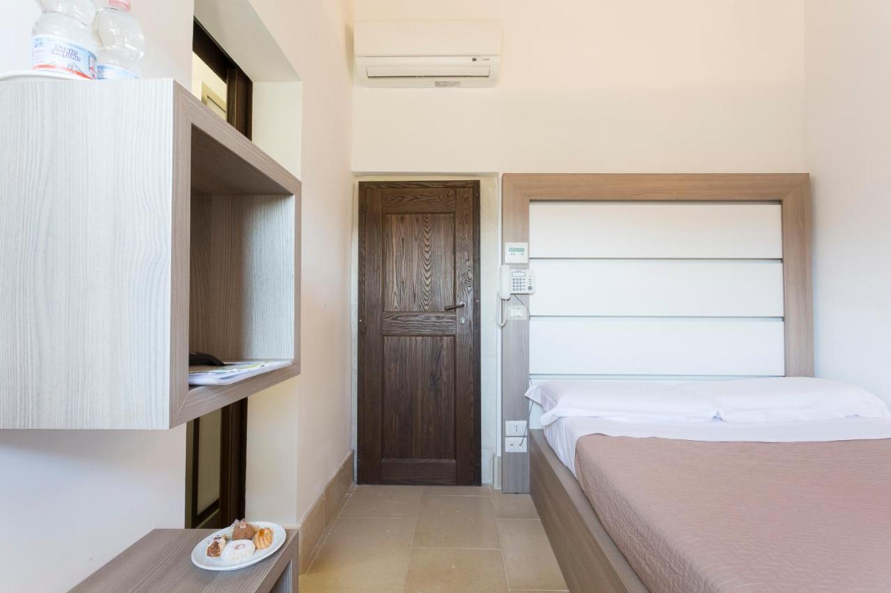 Antico Convento Dei Cappuccini Hotel Ragusa Exterior photo