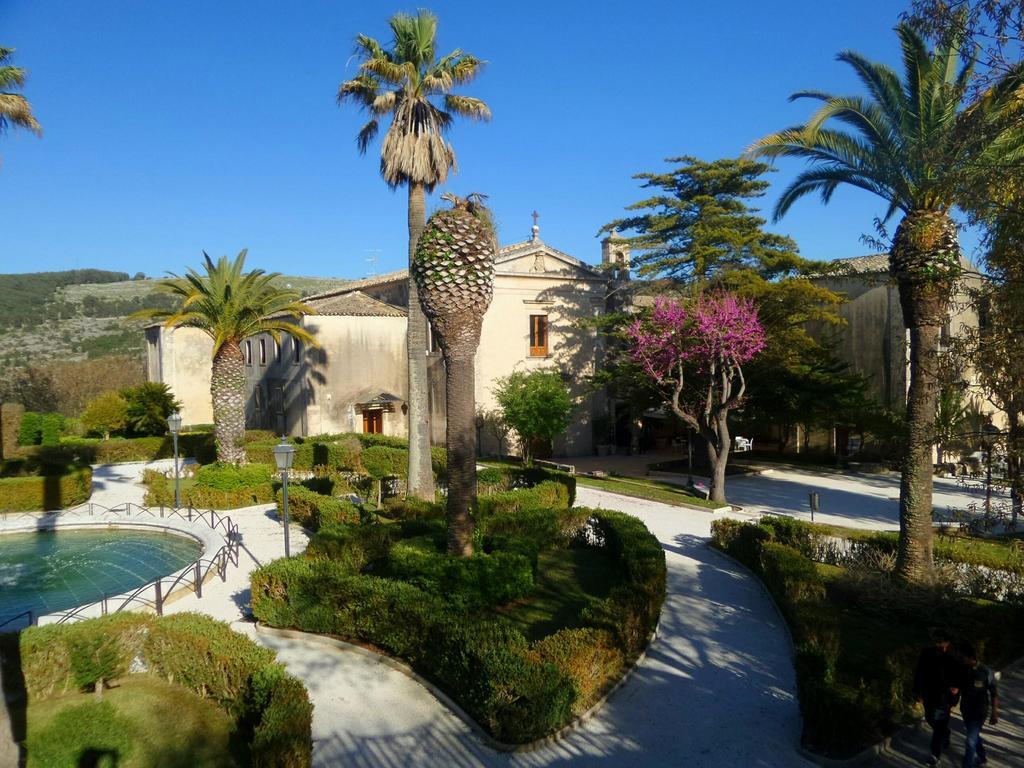 Antico Convento Dei Cappuccini Hotel Ragusa Exterior photo